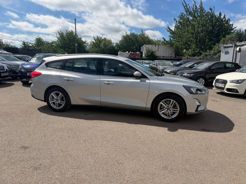 2021 Ford Focus 1.5 Ecoblue Zetec Euro 6 (s/s) 5dr in Silver — image 1