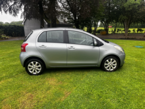 2007 Toyota Yaris 1.3 Vvt-I Zinc With Service History in Silver — image 6