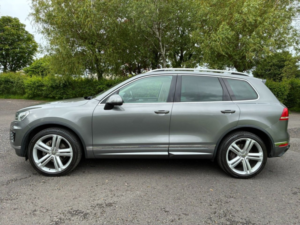 2015 Volkswagen Touareg 3.0 Tdi V6 Bluemotion Tech R-Line SUV 5dr Diesel Tiptronic 4WD Euro 6 (s/s) (262 Ps) in Grey — image 6