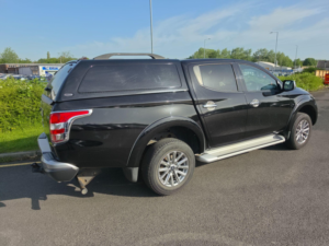2019 Mitsubishi L200 2.4 Di-D Dc Barbarian Auto 4WD Euro 6 4dr in Black — image 2