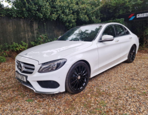2017 Mercedes-Benz C Class 2.1 C220d Amg Line (premium) G-Tronic+ Euro 6 (s/s) 4dr in White — image 4