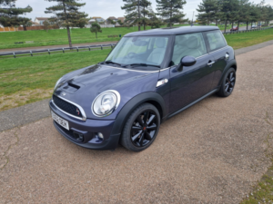2012 MINI Hatch