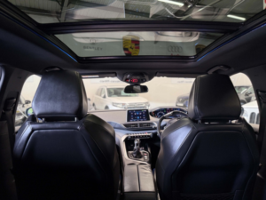 2017 Peugeot 3008 2.0 Bluehdi Gt Line in Blue — image 2