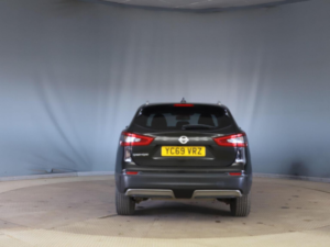 2019 Nissan Qashqai 1.3 Dig-T N-Connecta Euro 6 (s/s) 5dr in Black — image 5