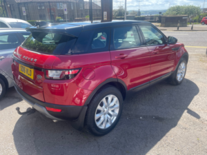 2016 Land Rover Range Rover Evoque 2.0 Td4 Se Tech SUV 5dr Diesel Manual 4WD Euro 6 (s/s) (180 Ps) in Red — image 4