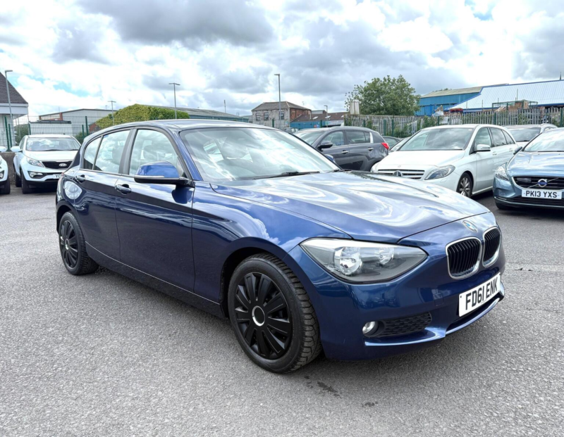 2011 BMW 1 Series 1.6 116i Se Euro 5 (s/s) 5dr in Blue — image 1