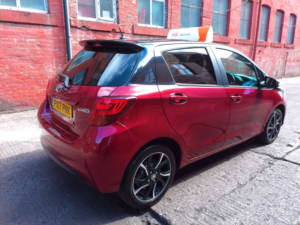 2017 Toyota Yaris 1.3 Dual Vvt-I Design in Red — image 4