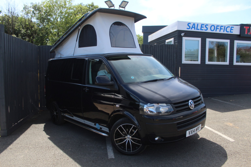 2014 Volkswagen Transporter 2.0 Tdi T26 Highline in Black — image 1