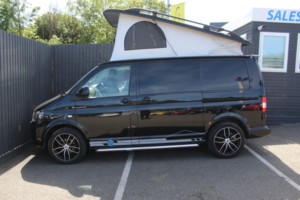 2014 Volkswagen Transporter 2.0 Tdi T26 Highline in Black — image 3