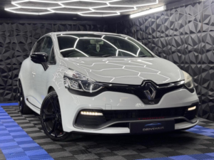 2015 Renault Clio 1.6 Tce Renaultsport Nav Trophy Auto Euro 6 (s/s) 5dr in White — image 5