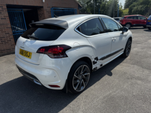 2011 Citroen Ds4 2.0 Hdi Dsport in White — image 6