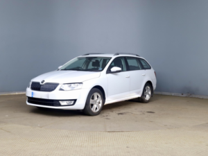 2015 Skoda Octavia 1.6 Tdi Se in White — image 4