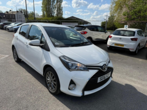 2016 Toyota Yaris 1.33 Dual Vvt-I Icon Euro 6 5dr in White — image 6