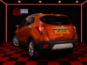 2015 Vauxhall Mokka 1.6 Cdti Se in Orange — image 3