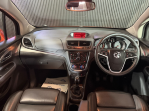 2015 Vauxhall Mokka 1.6 Cdti Se in Orange — image 4