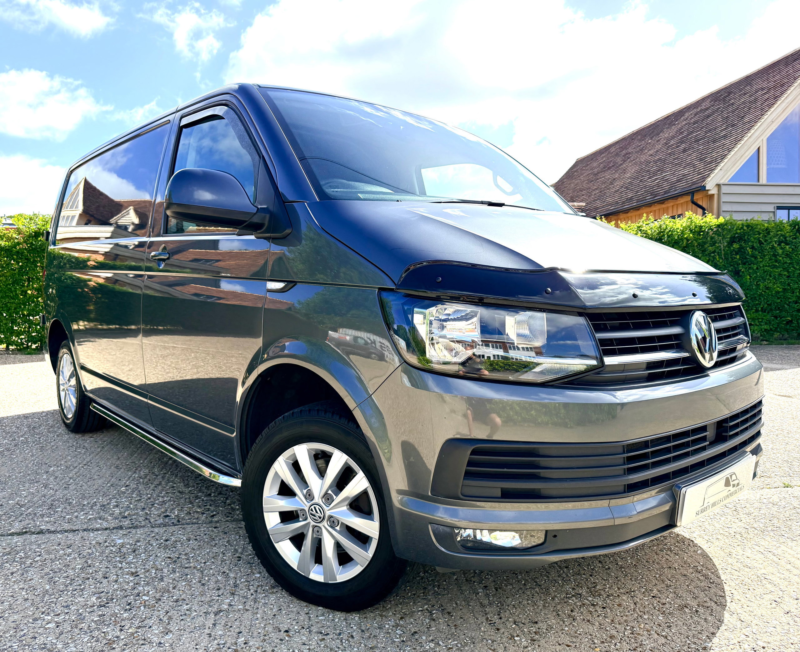 2019 Volkswagen Transporter 2.0 Tdi T28 Bluemotion Tech Highline Panel Van 5dr Diesel DSG Fwd Swb Euro 6 (s/s) (150 Ps) in Grey — image 1