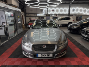 2014 Jaguar Xj 3.0 D V6 Portfolio in Grey — image 3