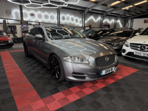 2014 Jaguar Xj 3.0 D V6 Portfolio in Grey — image 5