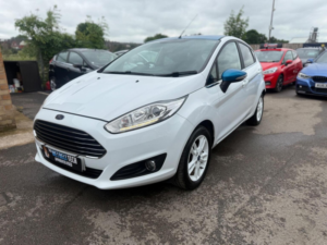 2017 Ford Fiesta 1.0t Ecoboost Zetec White Edition Euro 6 (s/s) 5dr in White — image 4
