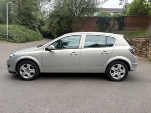 2009 Vauxhall Astra 1.6 I 16v Club in Silver — image 6