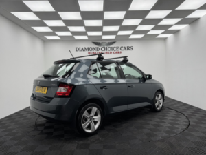 2017 Skoda Fabia 1.0 Tsi Se L in Grey — image 6
