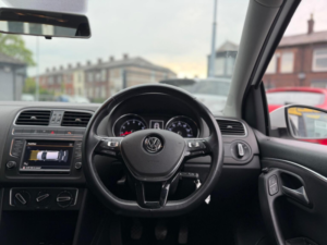 2015 Volkswagen Polo 1.2 Tsi Bluemotion Tech Se Euro 6 (s/s) 5dr in White — image 4