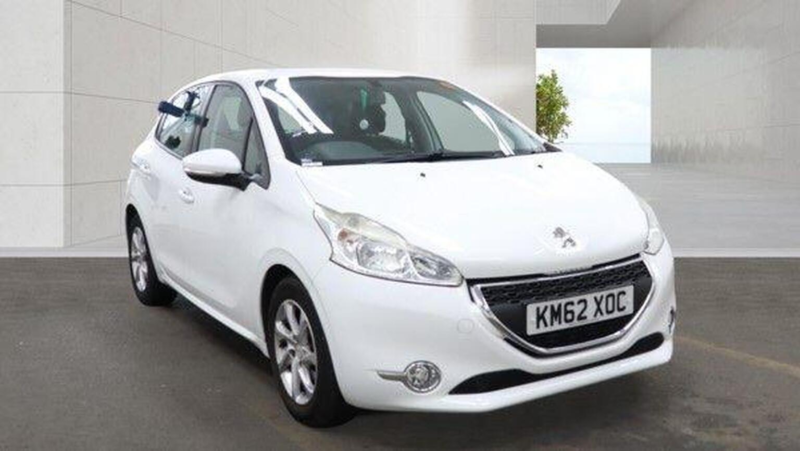 2013 Peugeot 208 1.4 Vti Active Euro 5 5dr in White — image 1