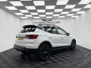 2018 SEAT Arona 1.6 Tdi Se Technology Lux in White — image 6