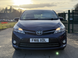 2016 Toyota Verso 1.6 V-Matic Icon MPV 5dr Petrol Manual Euro 6 (132 Ps) in Blue — image 2