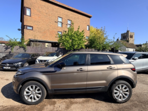 2016 Land Rover Range Rover Evoque Td4 Se Tech in Brown — image 2
