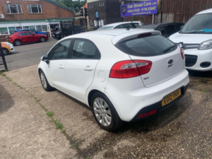 2012 Kia Rio 1.4 2 Euro 5 5dr in White — image 5