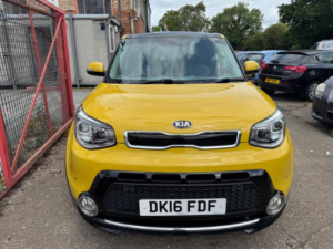 2016 Kia Soul 1.6 Crdi Maxx Dct Euro 6 5dr in Yellow — image 5