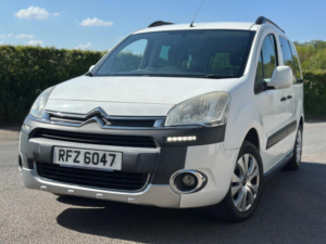 2014 Citroen Berlingo 1.6 Hdi Xtr Multispace MPV Euro 5 5dr in White — image 2