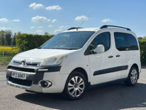 2014 Citroen Berlingo 1.6 Hdi Xtr Multispace MPV Euro 5 5dr in White — image 3
