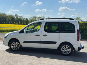 2014 Citroen Berlingo 1.6 Hdi Xtr Multispace MPV Euro 5 5dr in White — image 5