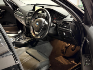 2015 BMW 1 Series 1.6 118i Sport Euro 6 (s/s) 5dr in Black — image 2