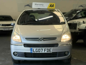 2007 Citroen Xsara Picasso 2.0 I 16v Desire in Silver — image 2