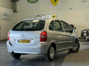 2007 Citroen Xsara Picasso 2.0 I 16v Desire in Silver — image 5