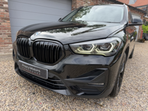 2022 BMW X1 1.5 X1 Xdrive25e Sport in Black — image 5