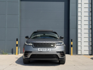 2019 Land Rover Range Rover Velar 2.0 P300 R-Dynamic Hse Auto 4WD Euro 6 (s/s) 5dr in Silver — image 2