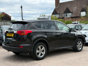 2015 Toyota Rav4 2.0 D-4d Business Edition 2WD Euro 5 (s/s) 5dr in Brown — image 5