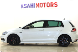 2014 Volkswagen Golf 1.4 Tsi Bluemotion Tech Act Gt Edition in White — image 5