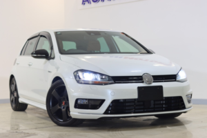 2014 Volkswagen Golf 1.4 Tsi Bluemotion Tech Act Gt Edition in White — image 6