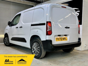 2022 Peugeot Partner 1.5 Bluehdi 1000 Professional Premium Standard Panel Van Swb Euro 6 5dr in White — image 3
