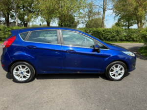 2016 Ford Fiesta 1.25 Zetec Hatchback 5dr Petrol Manual Euro 6 (82 Ps) in Blue — image 2