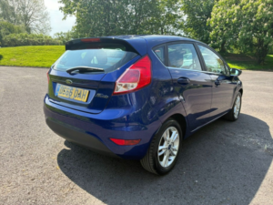 2016 Ford Fiesta 1.25 Zetec Hatchback 5dr Petrol Manual Euro 6 (82 Ps) in Blue — image 4