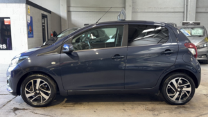 2014 Peugeot 108 1.2 Vti Puretech Allure Blue 5dr Low Miles+low Tax+cruise in Blue — image 2