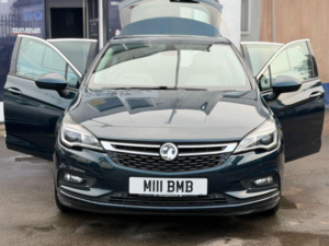 2016 Vauxhall Astra 1.4i Turbo Elite Auto Euro 6 (s/s) 5dr in Green — image 6