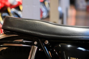 1964 Triumph Bonneville T120 T120c 650 "tt" Special Fully Restored in Blue — image 6