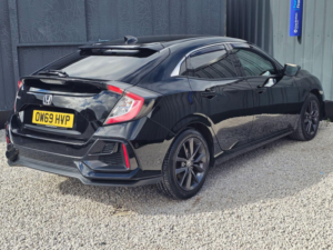 2020 Honda Civic 1.6 I-Dtec Sr Euro 6 (s/s) 5dr in Black — image 2